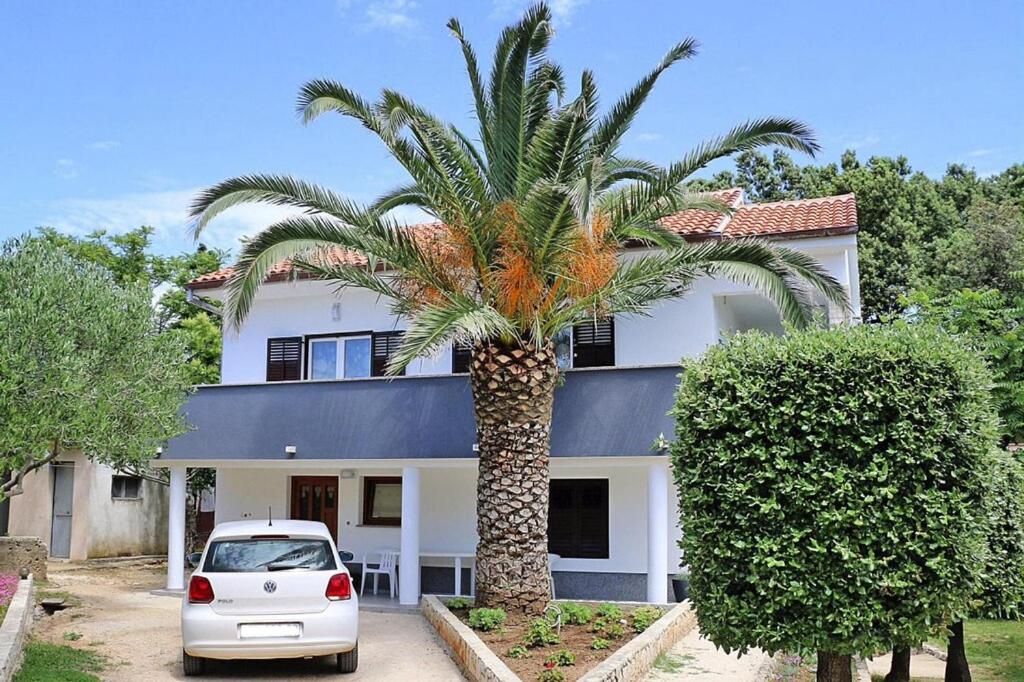 Apartment in Vir near Jadro Beach, Vir