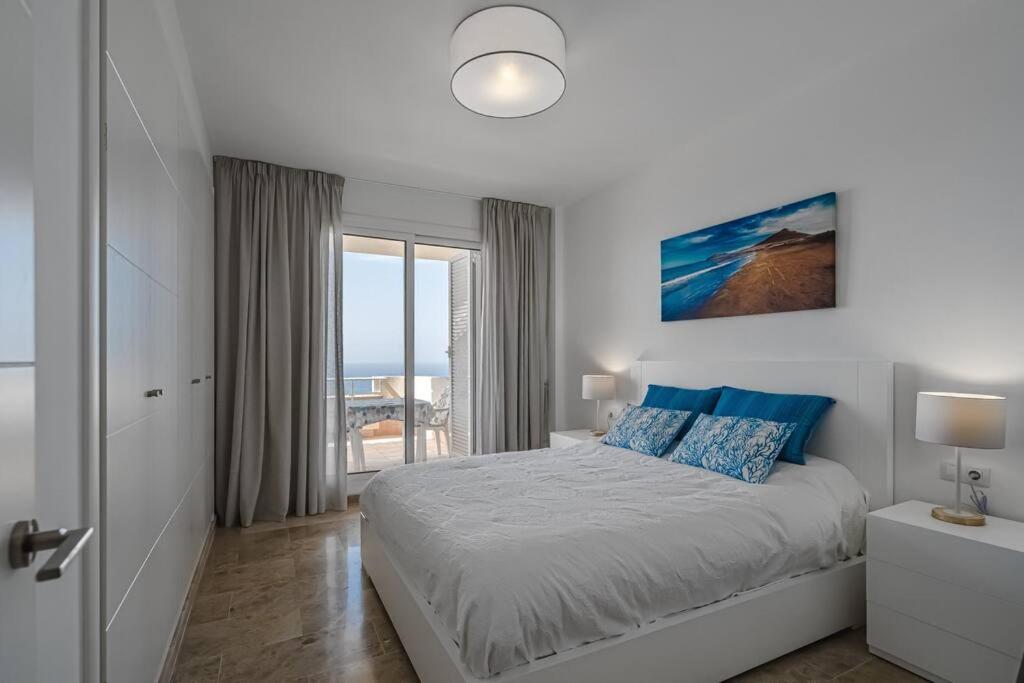 Amazing apartment with sea views and AC, PA06 - 2