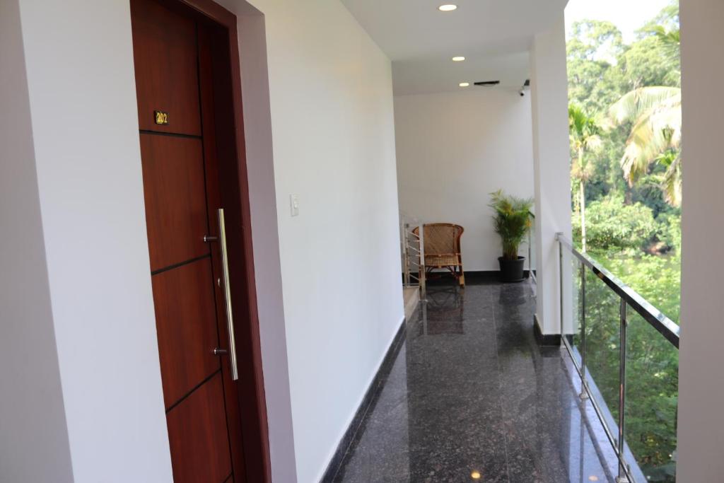 Thenmala Hormuz Inn photo