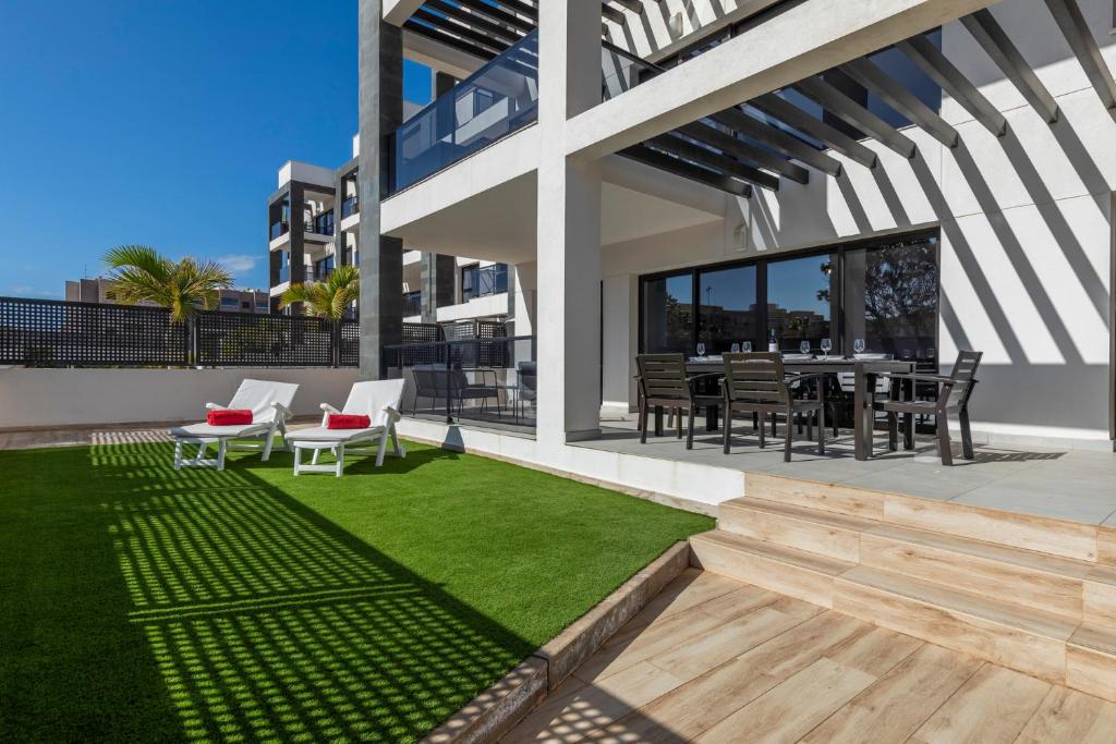 MEDANO4YOU The Strelitzia Terrace - 1
