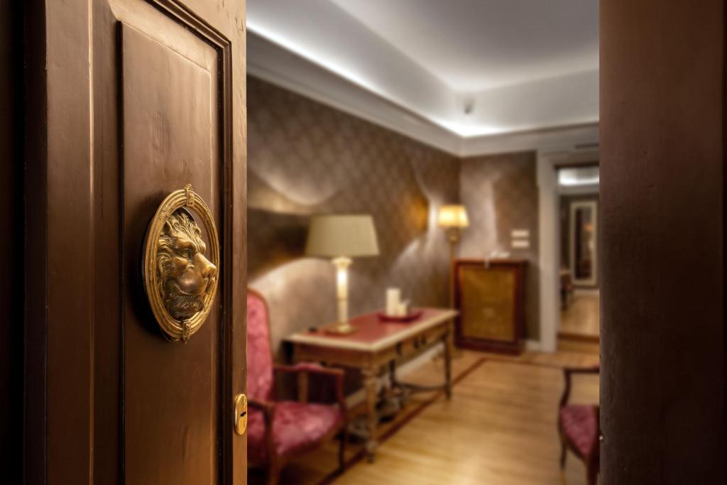 Residenza Frattina - 2