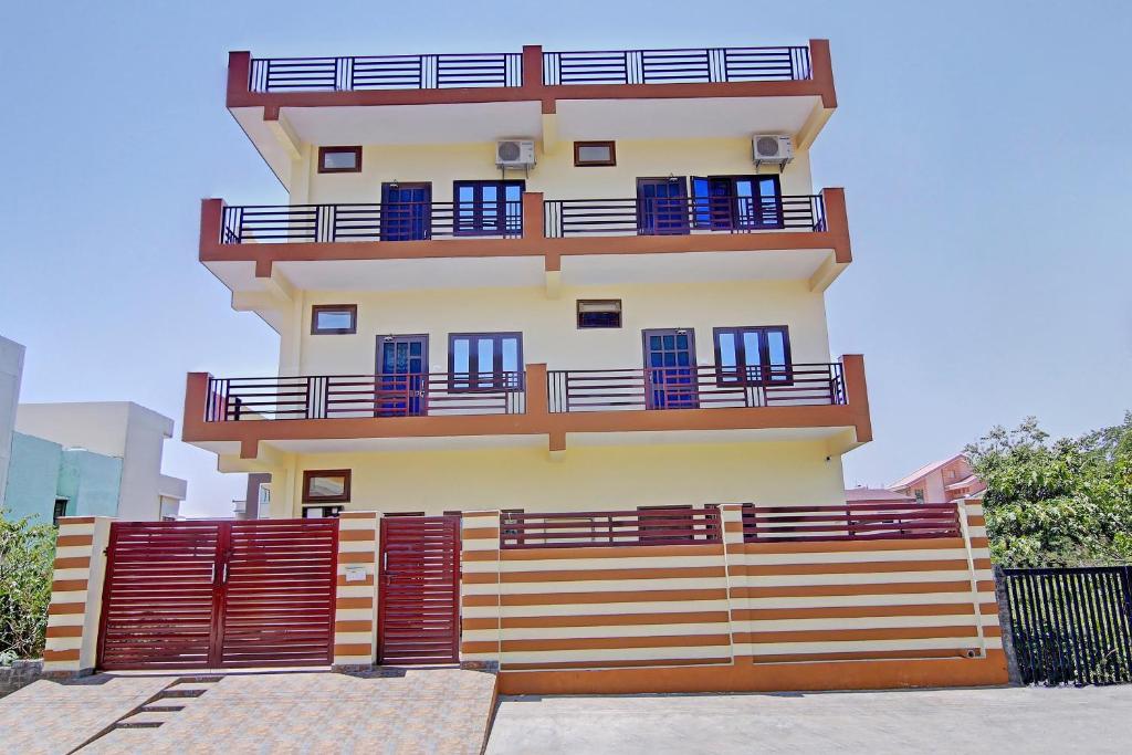 OYO Home 82531 Cozy Mount View Stay