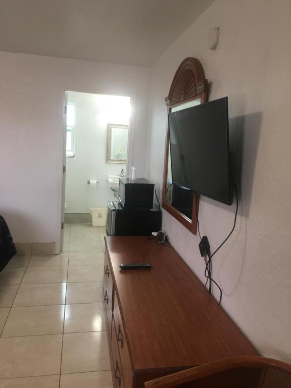 A1A Travel Inn photo