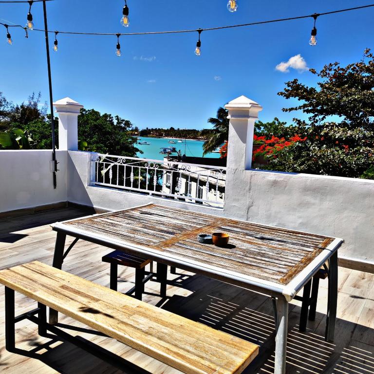 Grand Baie View Appart — Hotel in Mauritius Island