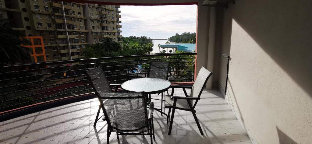 Seaview StraitsView Villas Condo & BayView Villas Condo photo