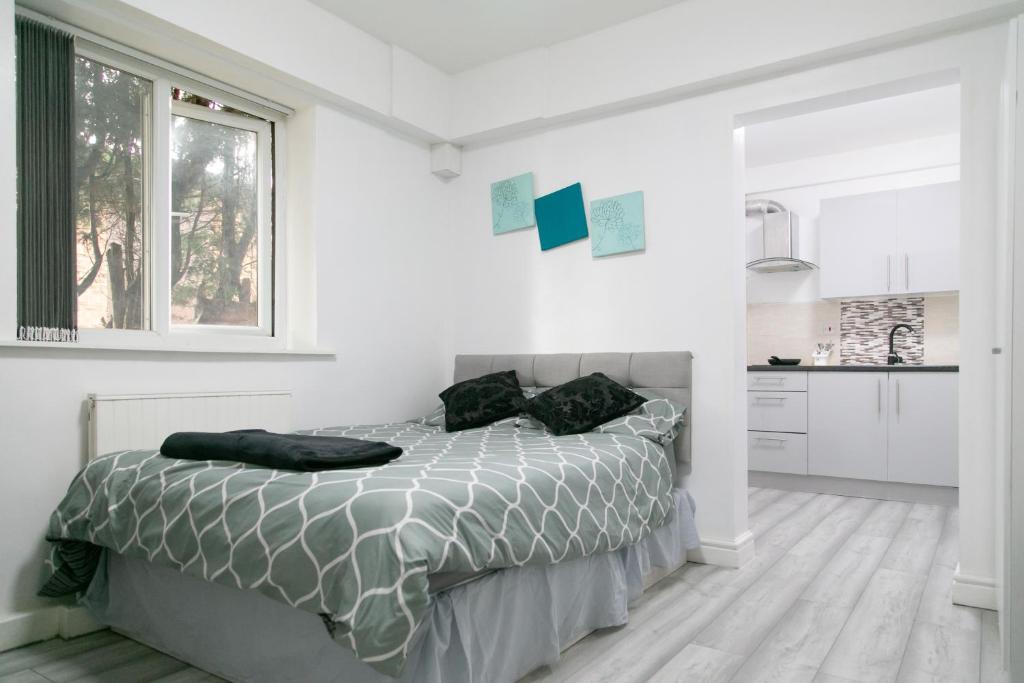 Hills View Apartments photo