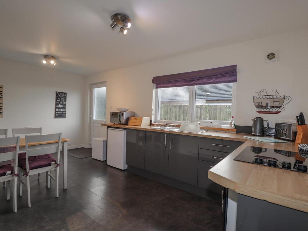 Lilac Cottage, Strathpeffer photo 4