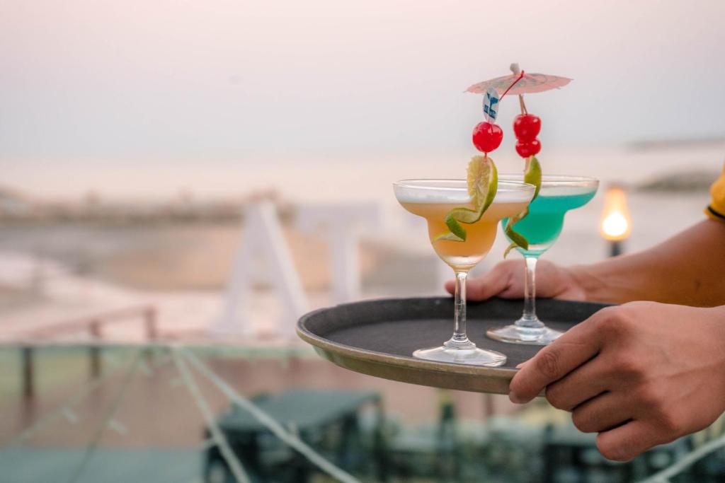 อาหารและเครื่องดื่ม