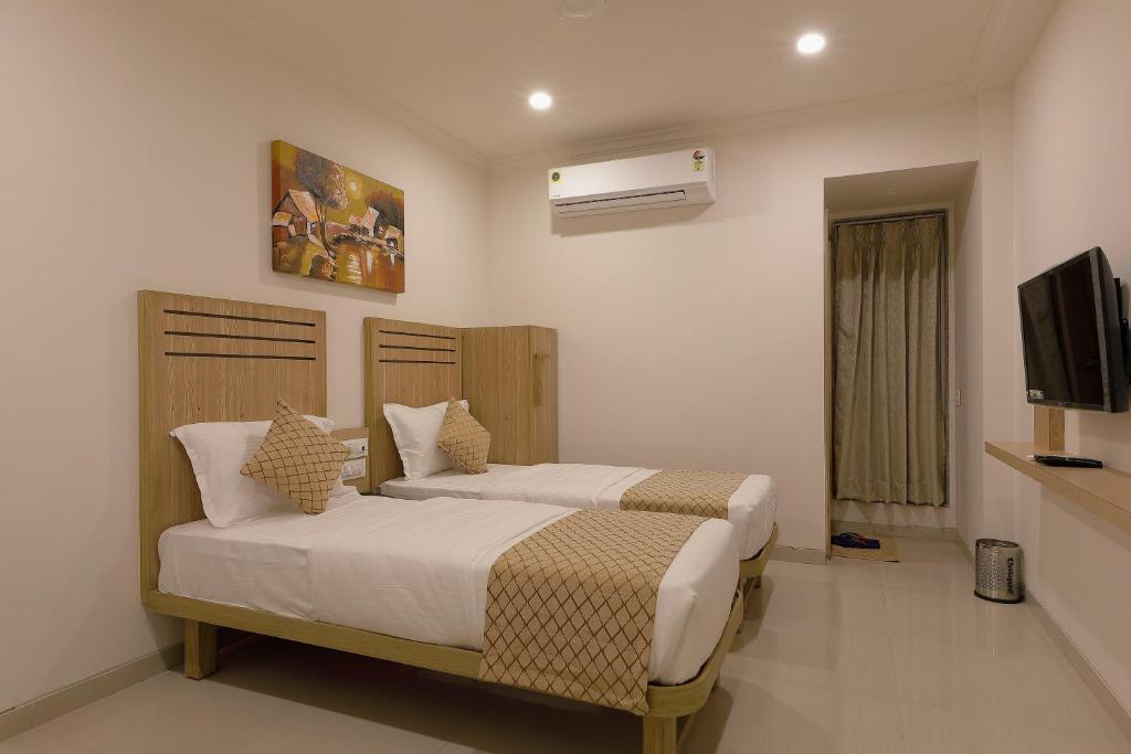 HOTEL BHAGYODAY photo