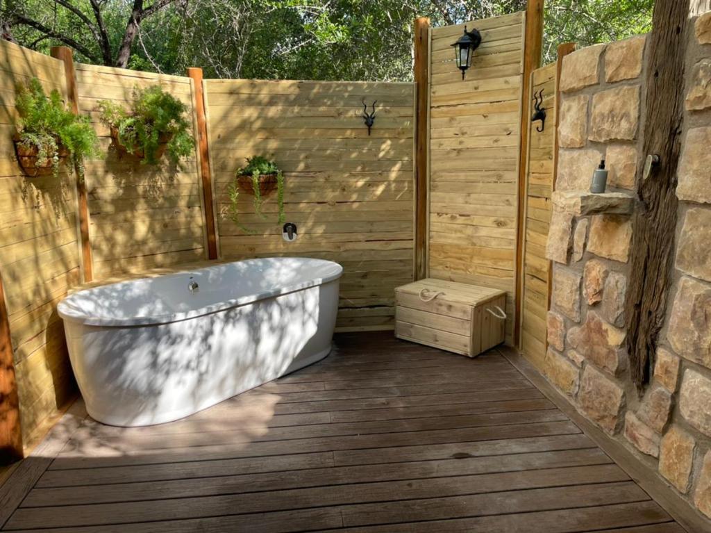 Bundox Safari Lodge photo