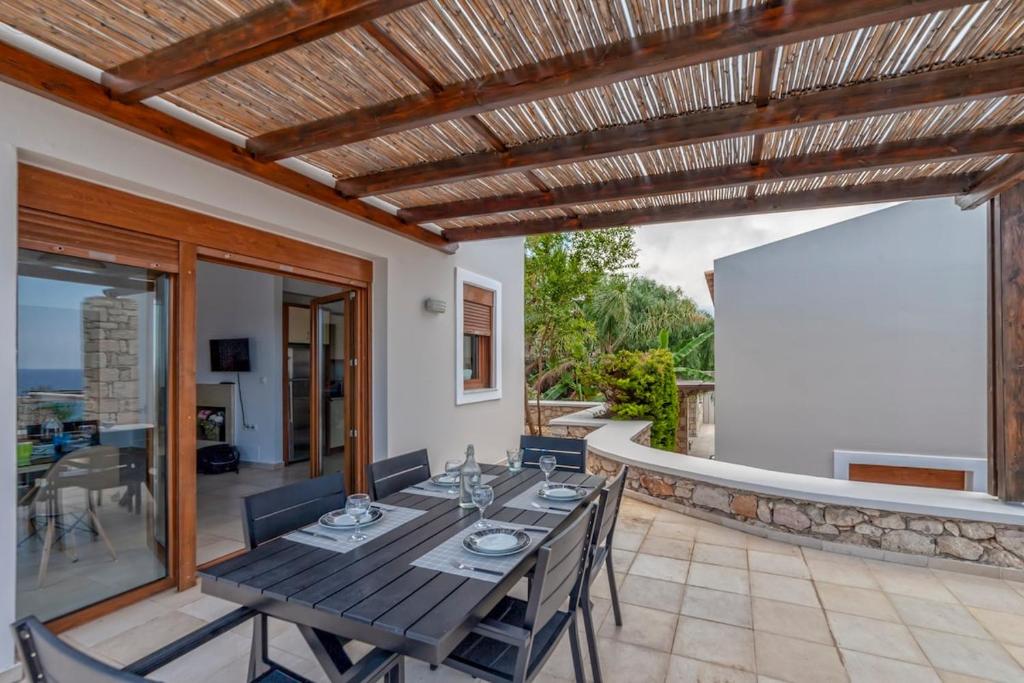 Karena seaview villa photo