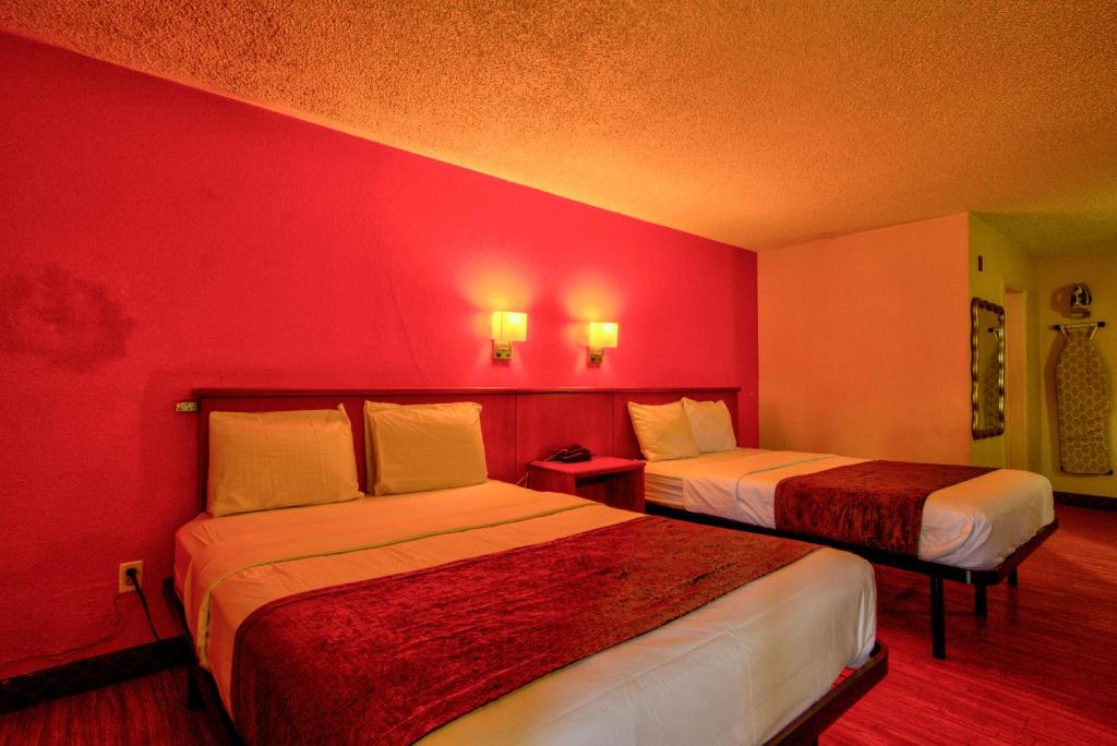 Knights Inn Clearwater Photo 20