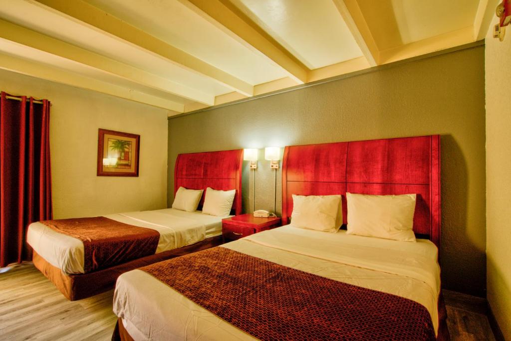 Knights Inn Clearwater Photo 38