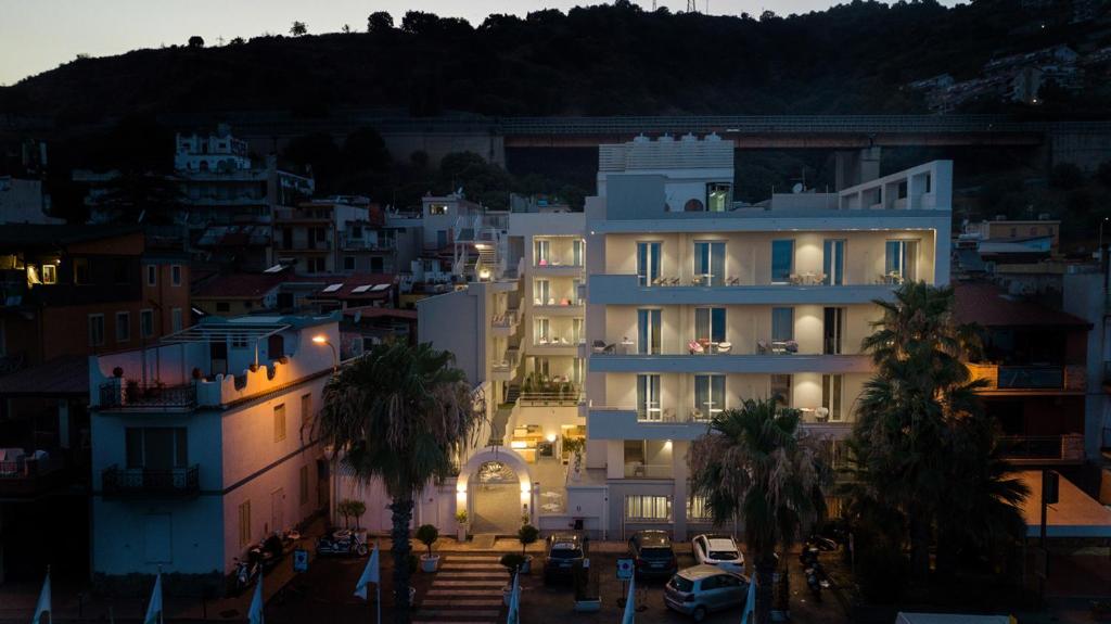 Albatros Beach Hotel — Obiekt in Letojanni, Sycylia