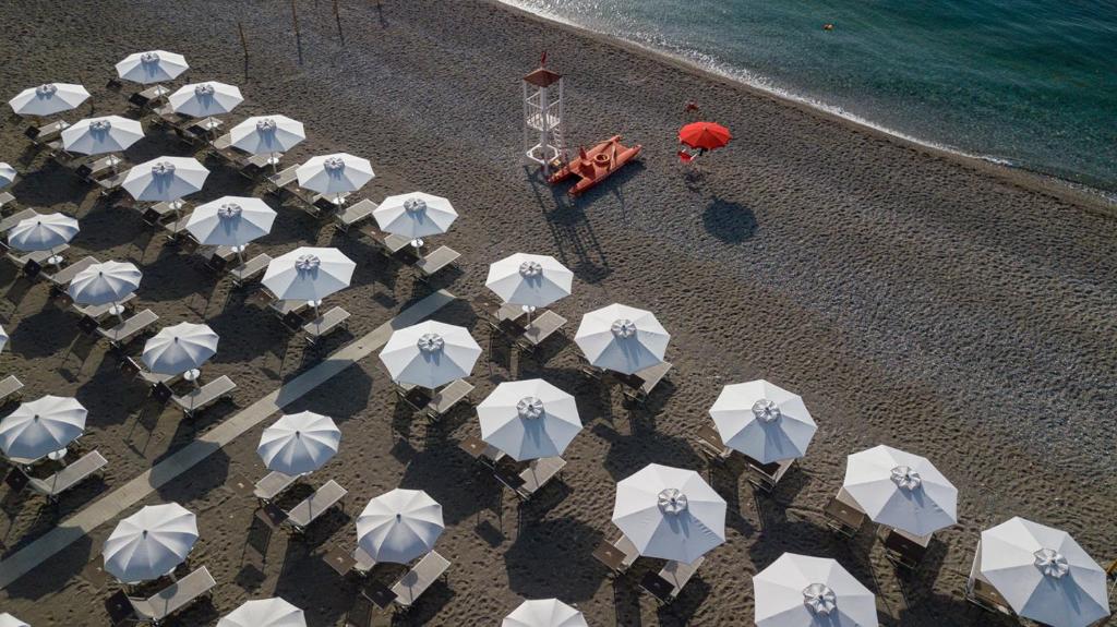 Albatros Beach Hotel — Plaża in Letojanni, Sycylia