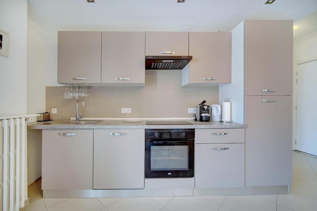 Upstays Terrace Carnot Center 60m2 Apartment - 3