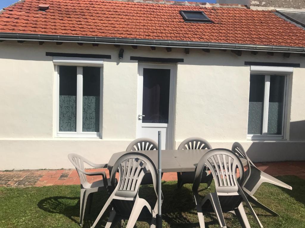 Maison à Orléans avec jardin - 1