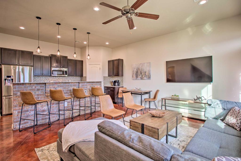 Updated Edmond Home with Gas Grill and Fireplace! (OK) reviews