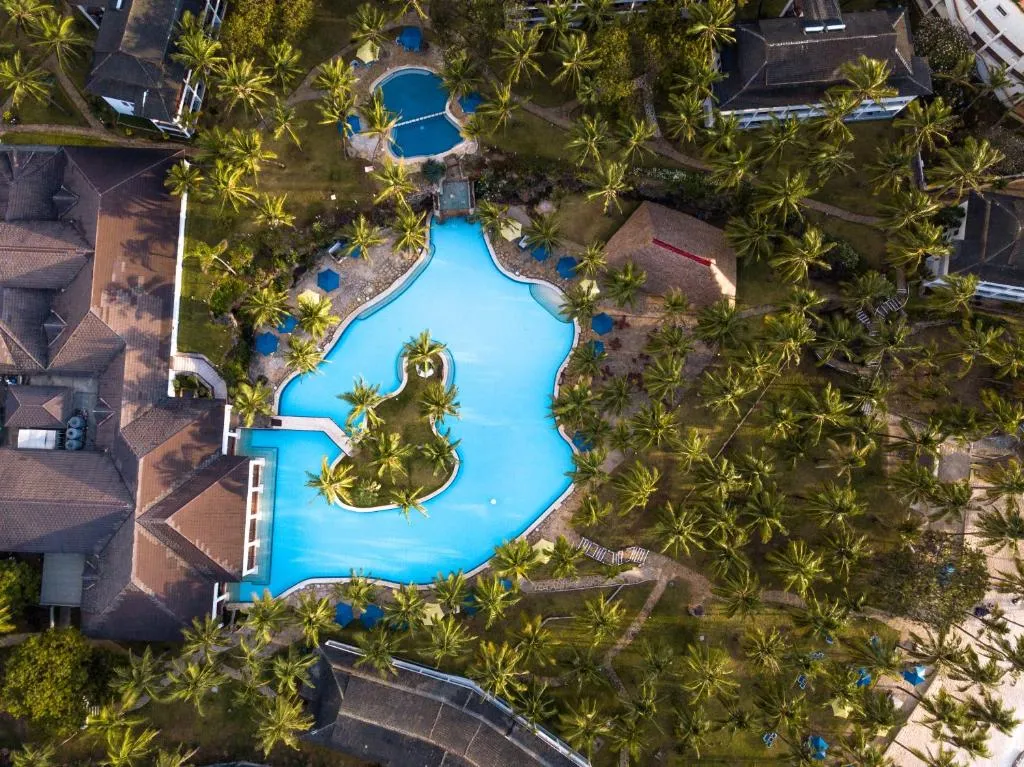 PrideInn Flamingo Beach Resort & Spa Mombasa, hotel in Mombasa