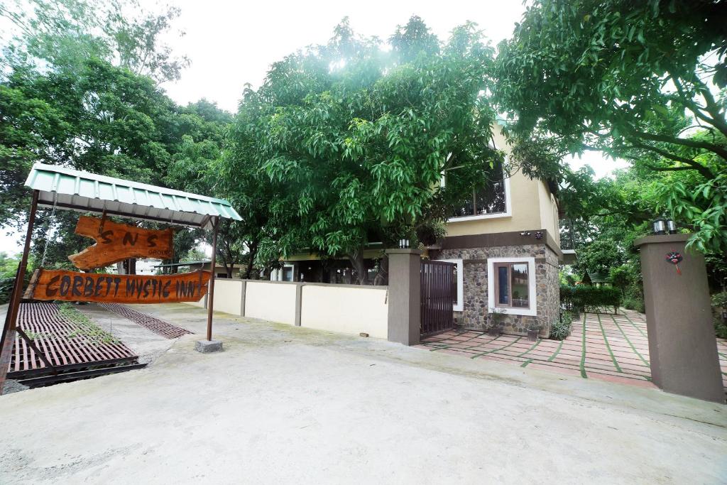 Corbett Mystic Inn - A Luxury Villa photo