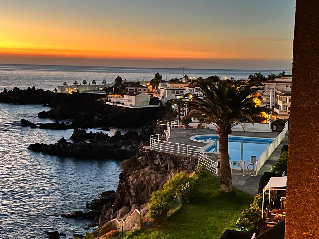 Costa Isora, Puerto de Santiago