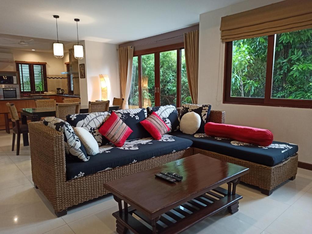 Baan Luxor Villas photo