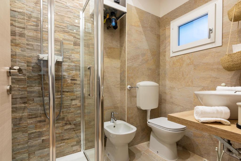 ADL APARTMENT - 4
