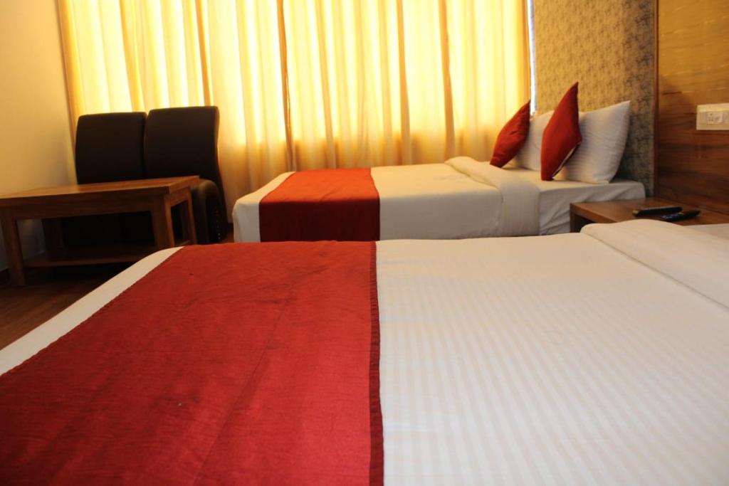 HOTEL THE DIAMOND LEAF photo