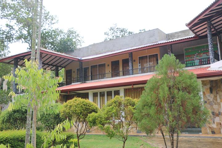 Lake Sewendra Hotel — Hotel in Yala