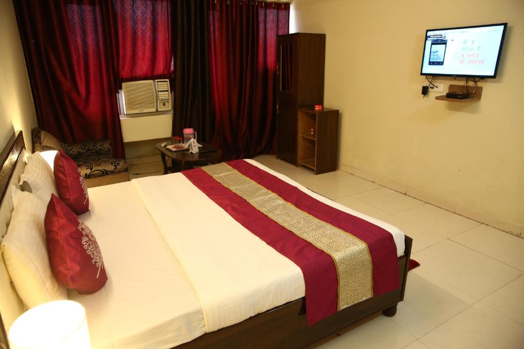 HOTEL THE DIAMOND LEAF photo