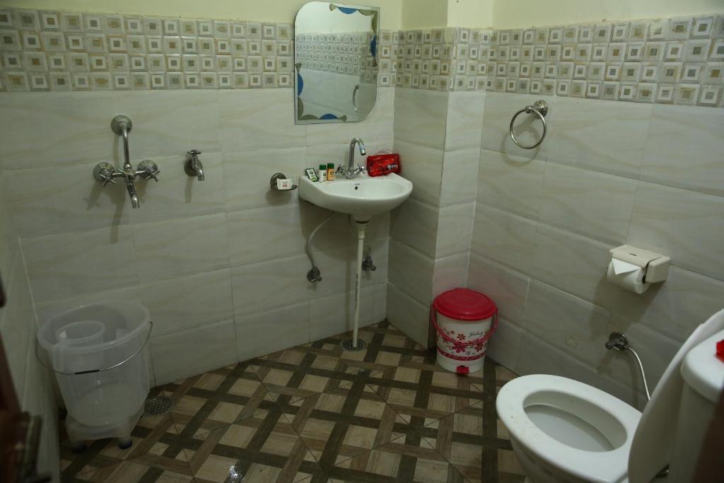 HOTEL THE DIAMOND LEAF photo