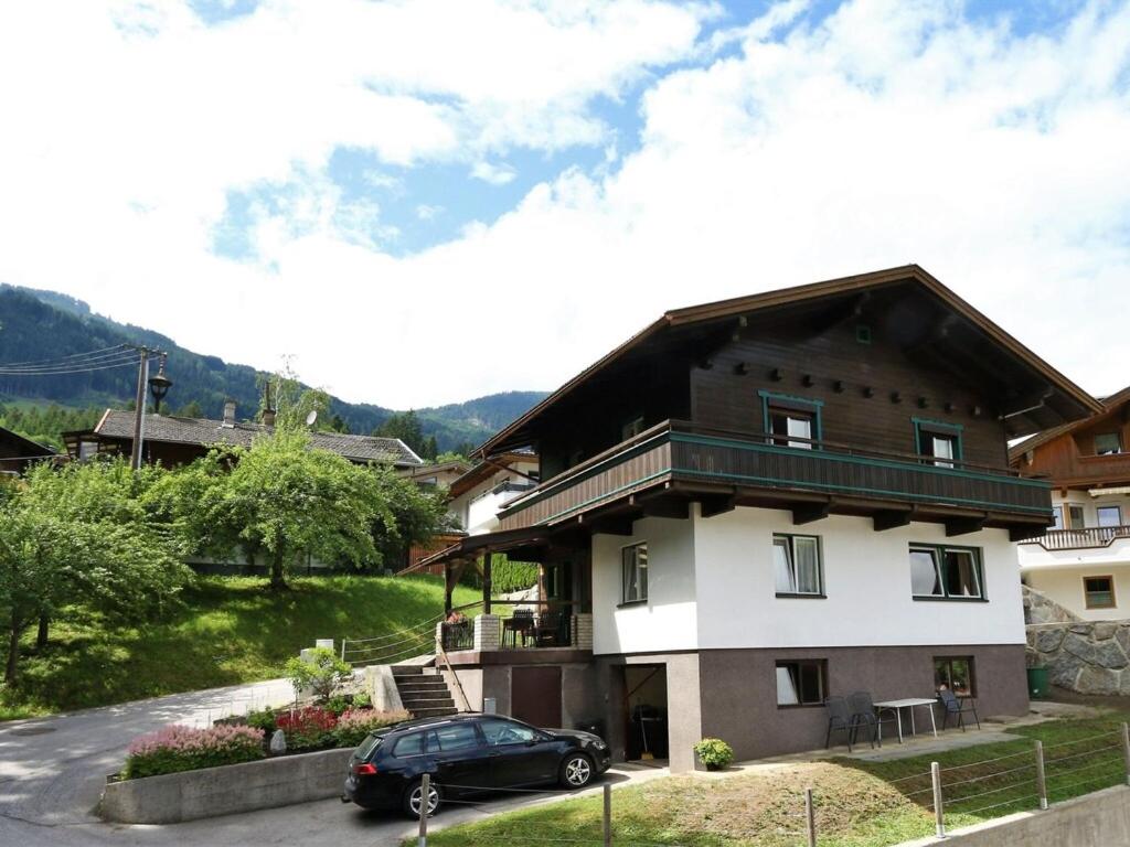 Chalet in Fügen near Spieljochbahn, Fügen