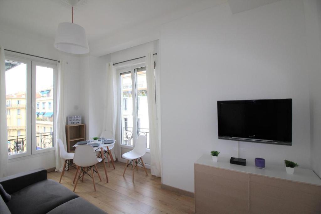 Nice Renting - NOTRE DAME - Cosy Loft Perfect View on the roofs, Nice