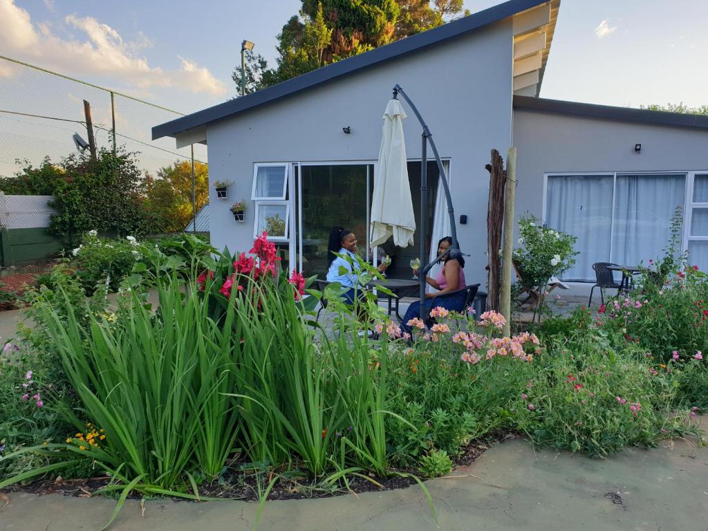 Pine Park Garden Cottages 전경