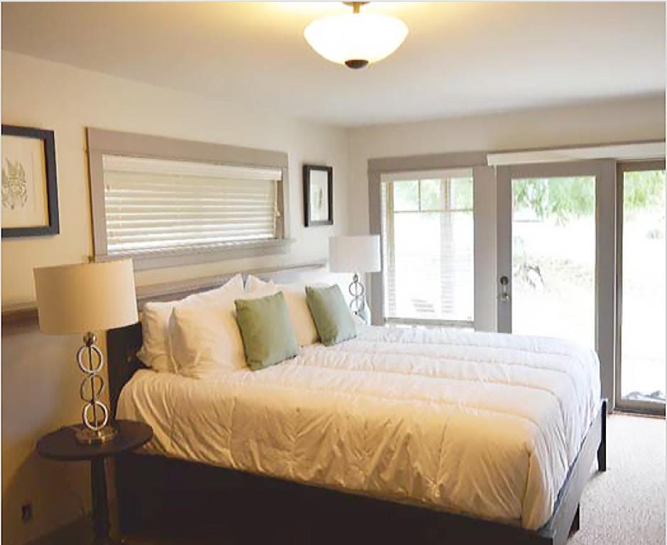 The Cottages on Salt Spring Island photo