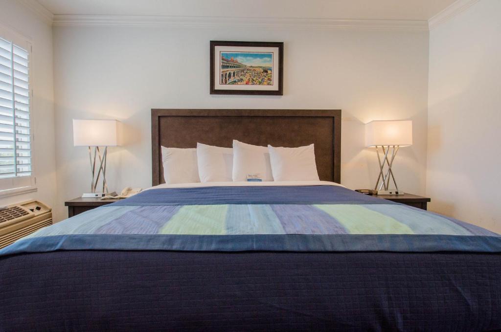 Continental Inn Photo 20