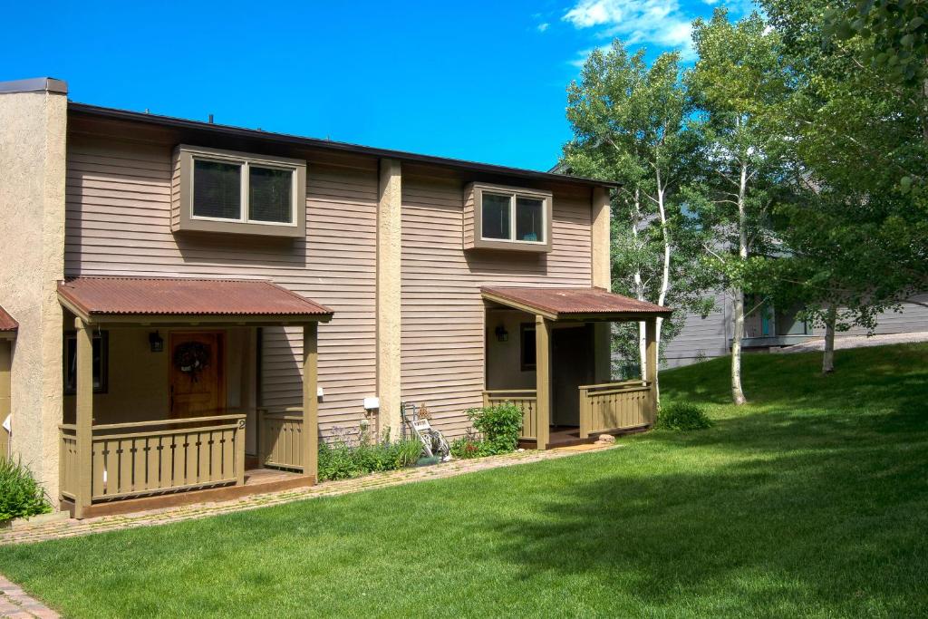 Fun on the Fairway, Avon