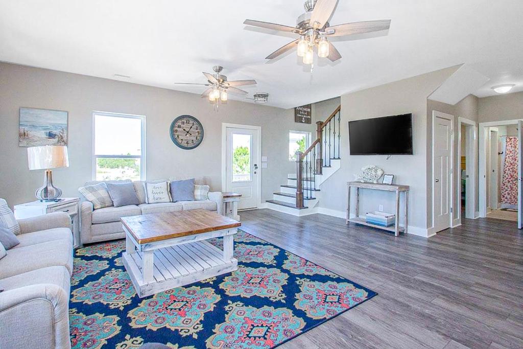 Island Anchors, Gulf Shores