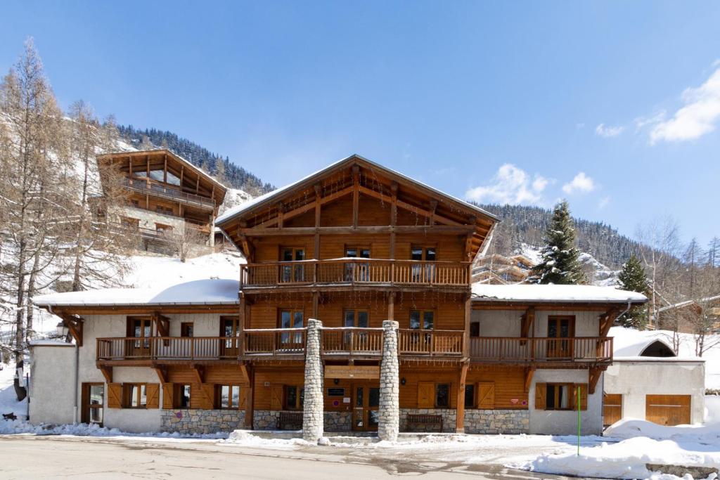 Chalet Coeur des Brevieres by Chalet Chardons — Hotel in Tignes