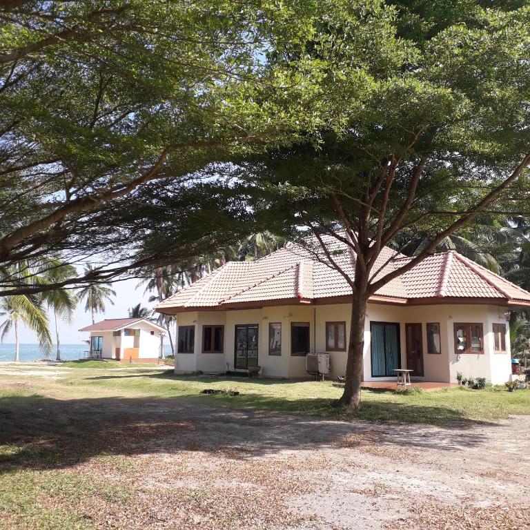 Baan Be Beach photo