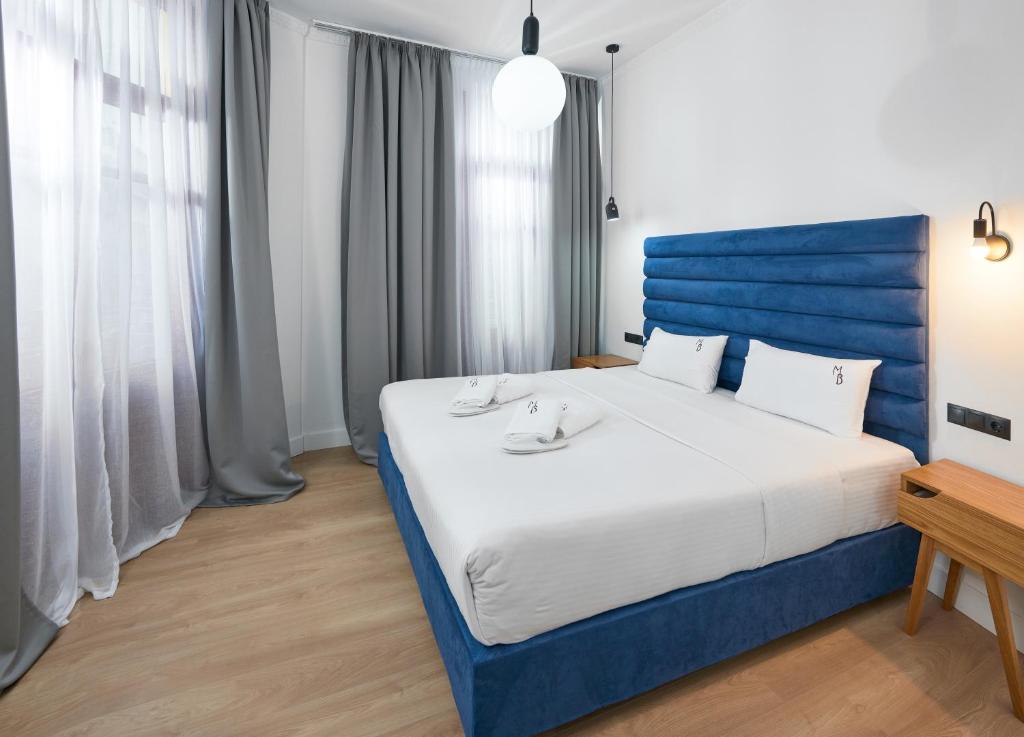 The Maroon Bottle Suites — Hotel in Thessaloniki