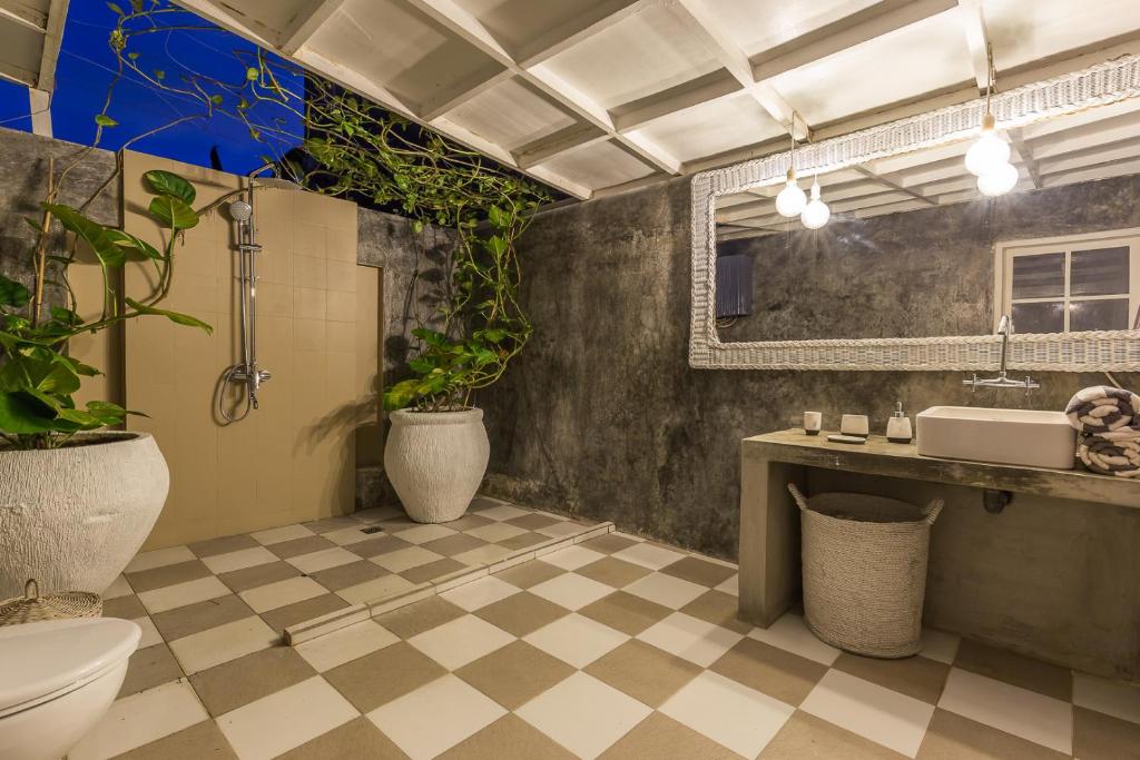 Eco Bamboo Bungalow 3 photo