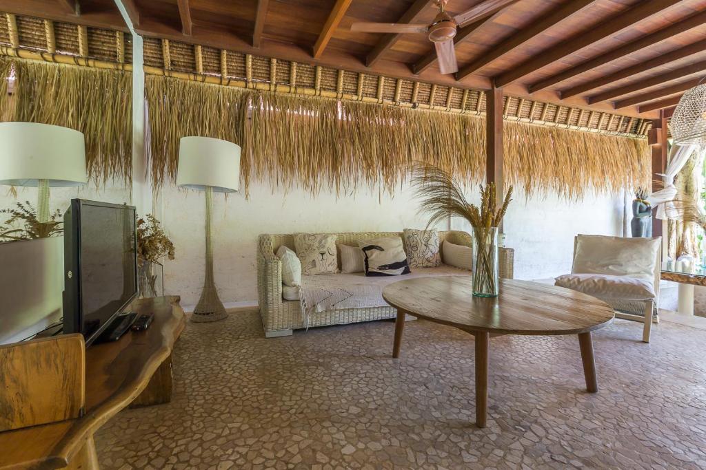 Eco Bamboo Bungalow 3 photo