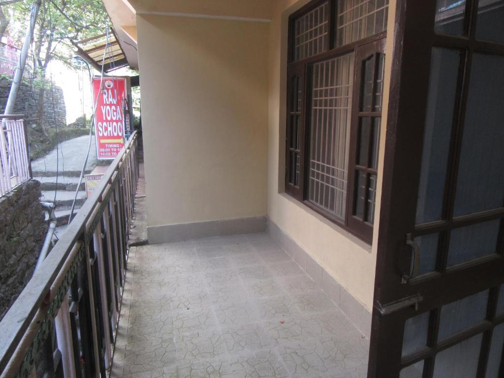 Singh corner photo