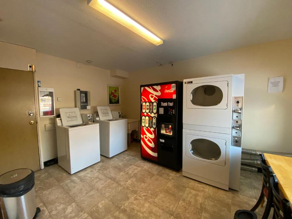 Mountain View Motel photo