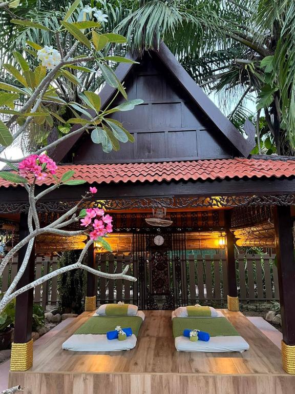Paradise Pearl Bungalow