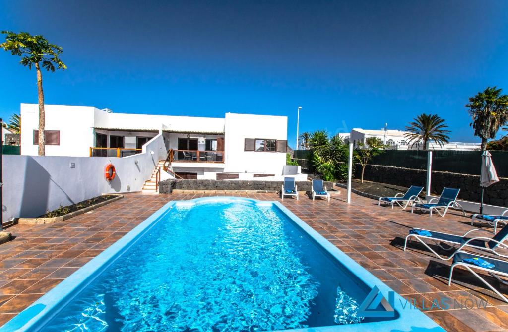 218 - Little Paradise by Villas Now Ltd, Playa Blanca