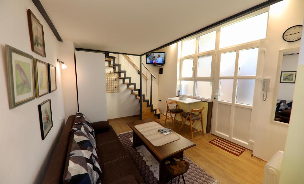 Central Ant Apartment - 5