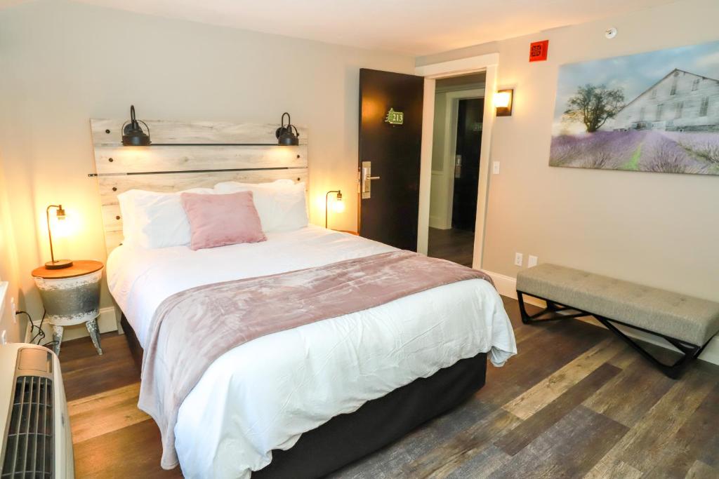 Gunstock Inn & Suites photo