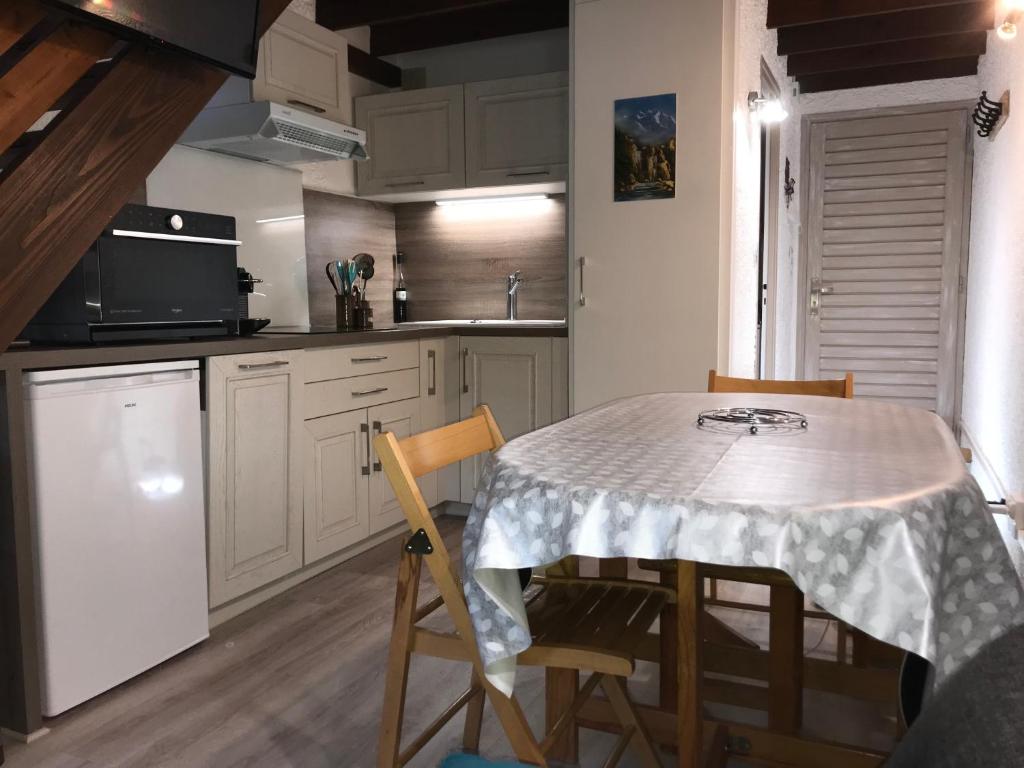 APPARTEMENT CAUTERETS POUR 4 PERSONNES AVEC PARKING - 3